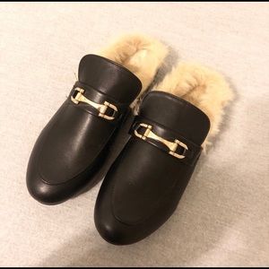 Black flat Mules